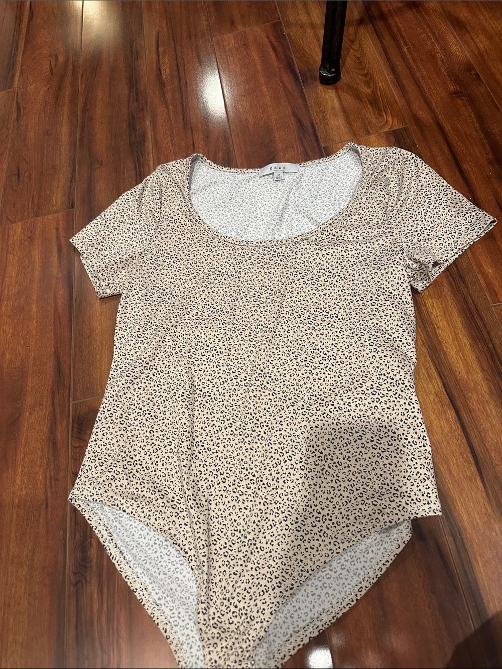 Sleeved Leopard Print Bodysuit - Beige